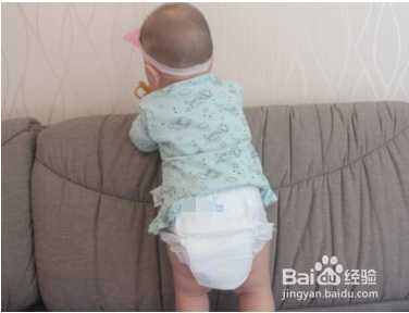 怎样给宝宝合理使用纸尿裤