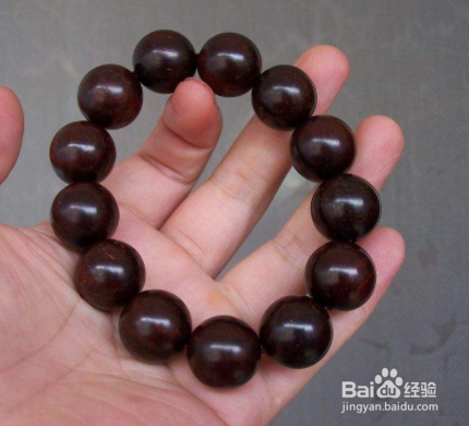 小叶紫檀手串多大的好？你知道吗？