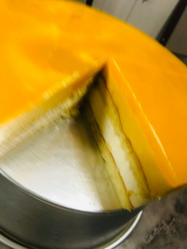 椰浆芒果慕斯蛋糕