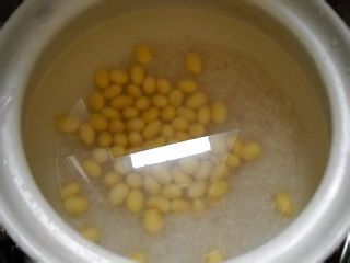 荠菜黄豆粥