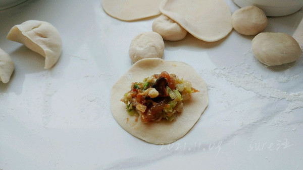 香菇肉菘水煎饺