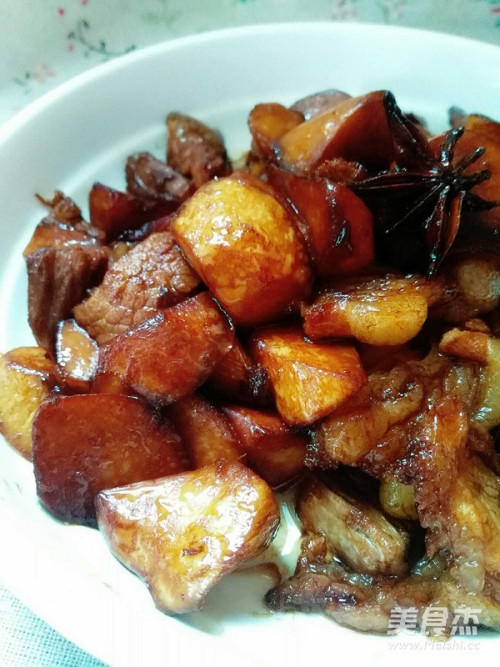 杏鲍菇烧肉的做法