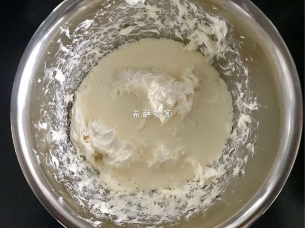 蓝莓芝士流心蛋糕