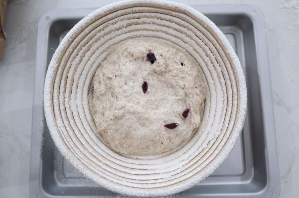 免揉全麦奶酪蔓越莓欧包