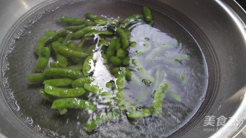 麻辣毛豆的做法