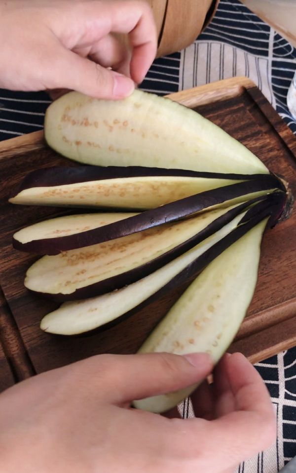 肉末蒜蓉烤茄子