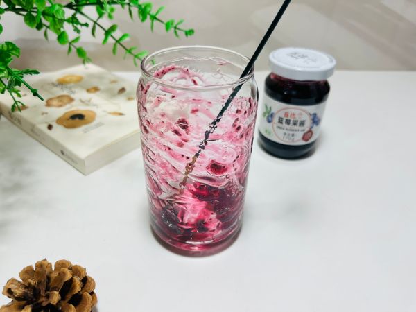 DIY蓝莓生椰拿铁