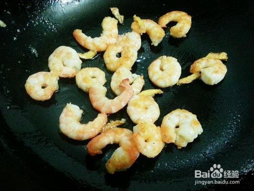 芦笋炒虾仁的做法