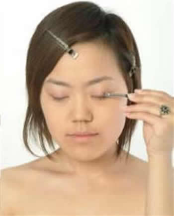 教你如何画眼妆的技巧