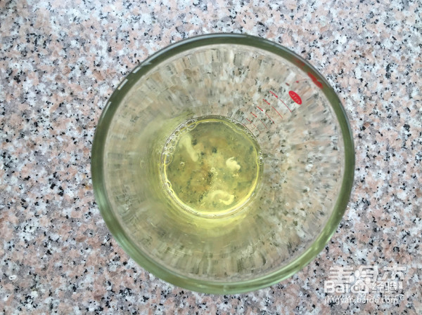 彩虹蛋白糖的做法