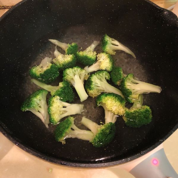 低脂低卡虾仁西兰花豆腐蒸蛋