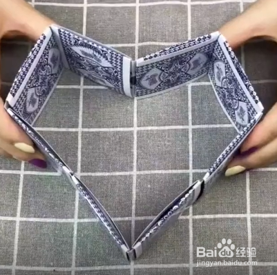 废弃纸牌有什么作用？