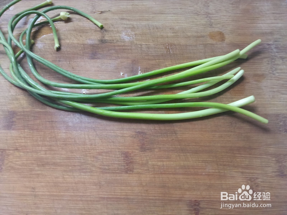 非常入味的家常干烧小鲫鱼做法