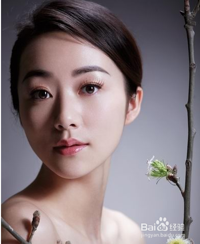 全面解析怎样去除鸡皮肤 改善鸡皮肤三大秘诀