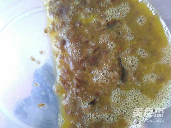 菜脯煎蛋的做法