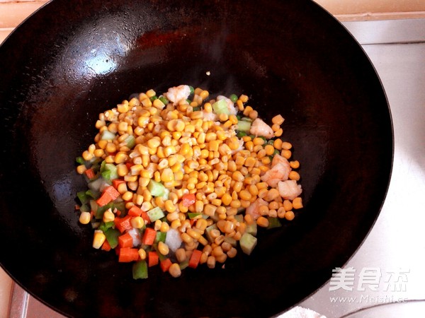 虾丁玉米粒的做法