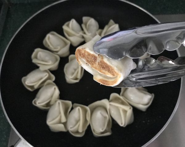 冰花虾仁大馄饨