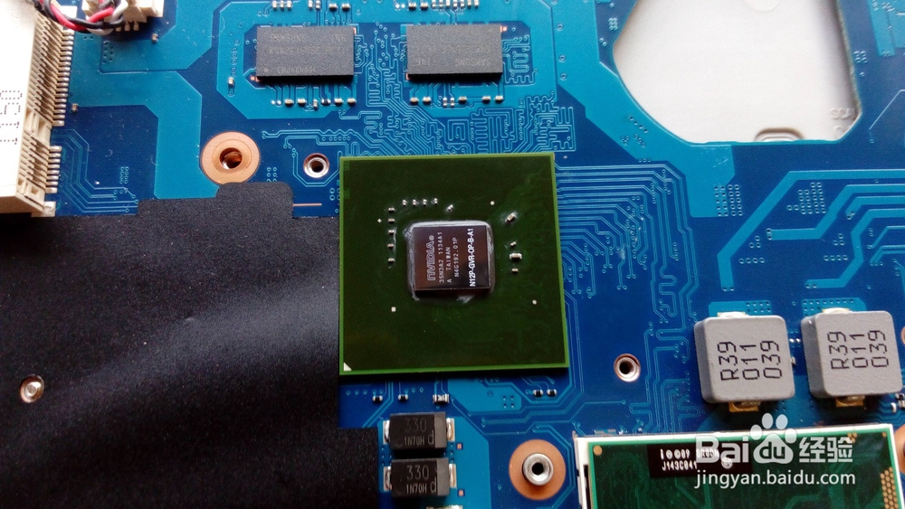 三星300E4A拆机清灰指南