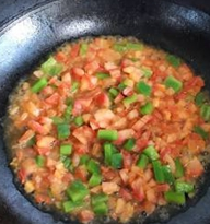 西红柿鸡蛋炒面的做法