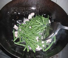 蒜蓉豇豆炒肉