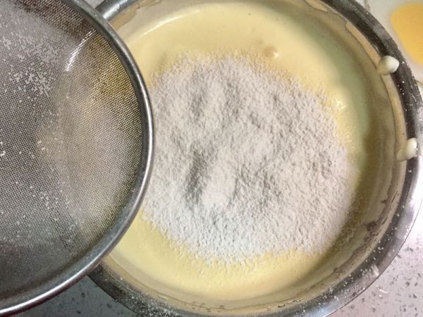 奥利奥向日葵纸杯蛋糕#美的FUN烤箱.焙有FUN儿#