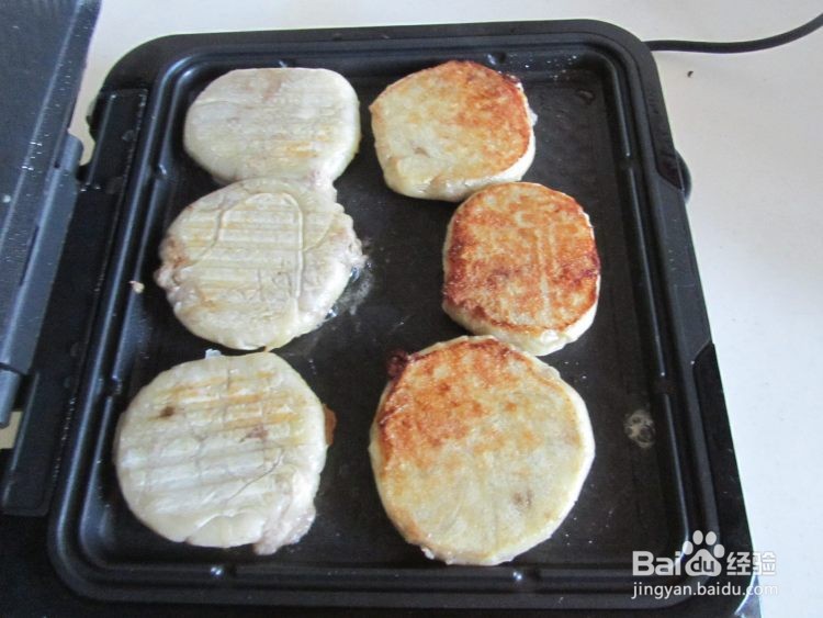 香酥牛肉饼的做法