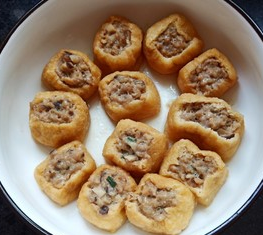 油豆腐塞肉的做法