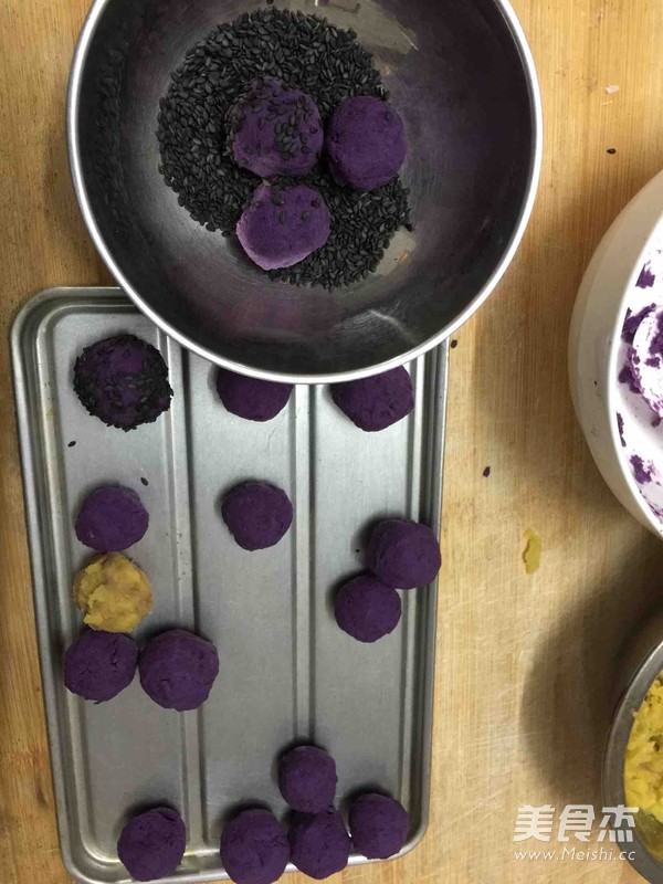 红薯芝麻球的做法