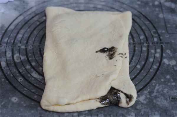 黑芝麻千层小面包粒