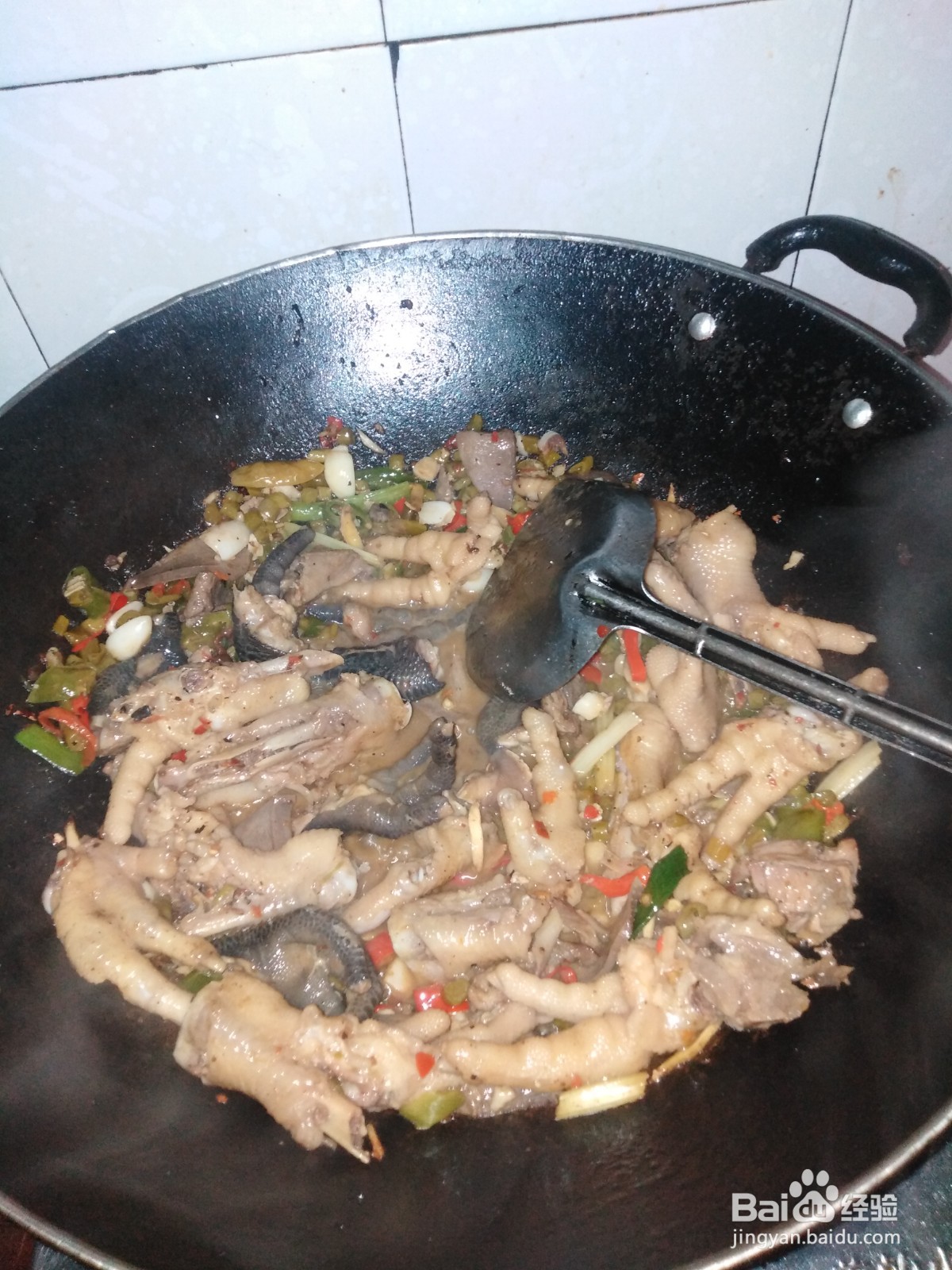 鸡爪如何做才好吃？