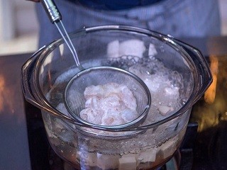 蟹黄豆腐煲怎么做？