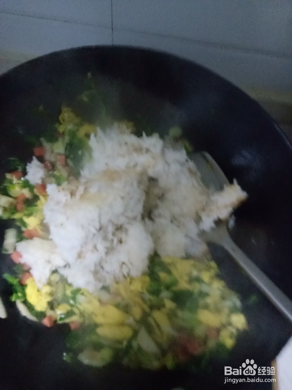 青菜鸡蛋火腿肠米饭