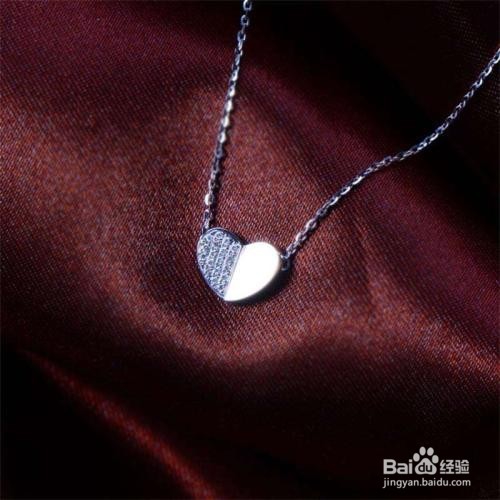 如何正确保养白金项链