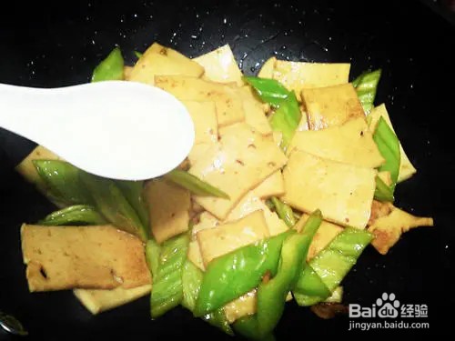 尖椒炒千叶（豆腐）
