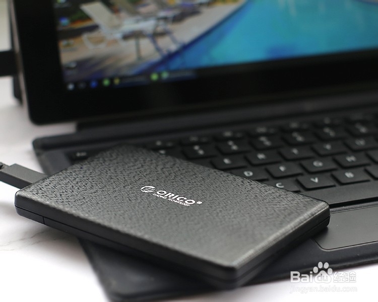 高速C插口2.5寸硬盘盒装配体验