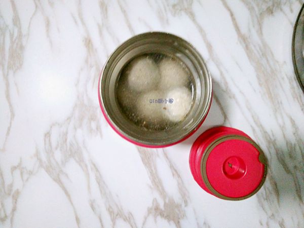三宝虾仁肉丸汤菜