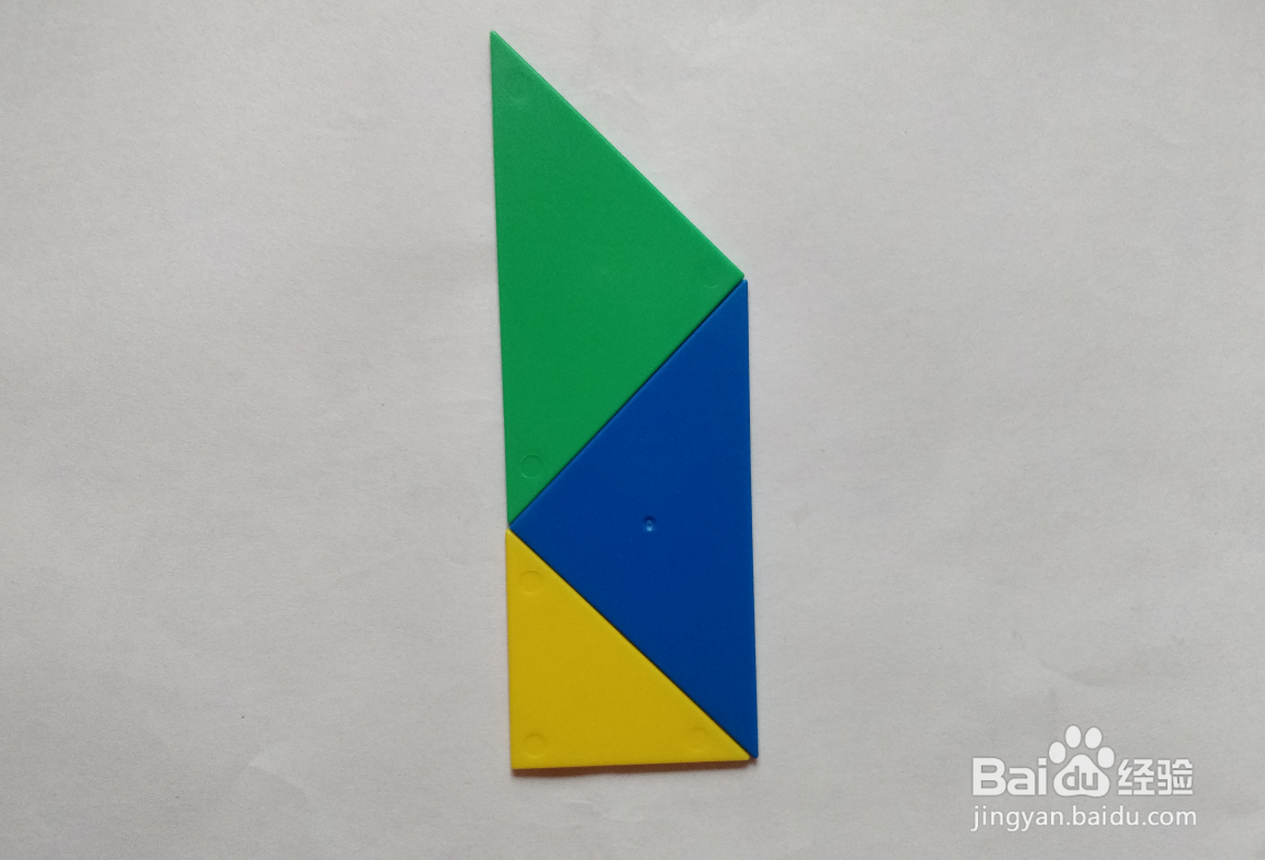 用蝶式七巧板怎么拼组一只行走的企鹅？