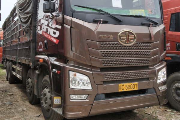 前四后八高栏跑运满满多少一公里