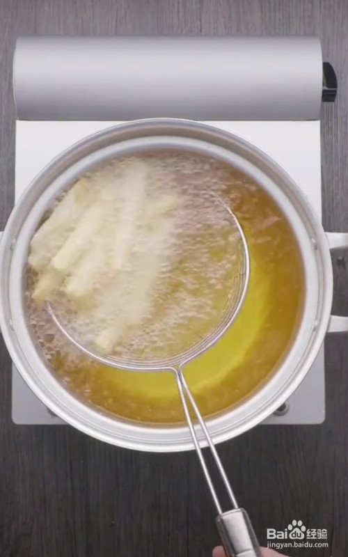 怎么做咸蛋味的薯条