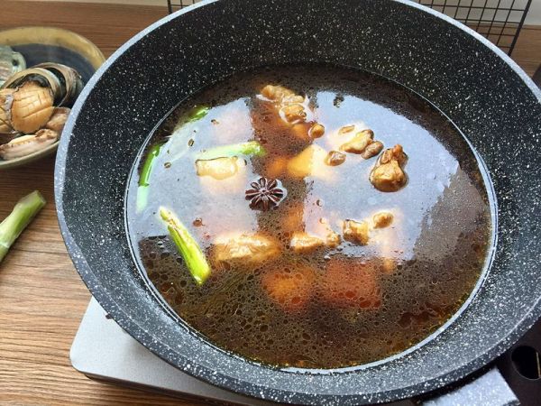 鲍鱼排骨炖小土豆