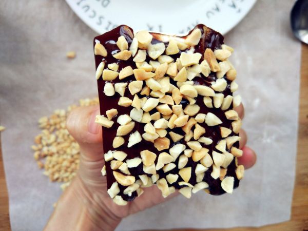 华夫饼冰淇淋三明治