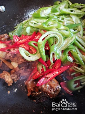 小炒鸡肉的做法