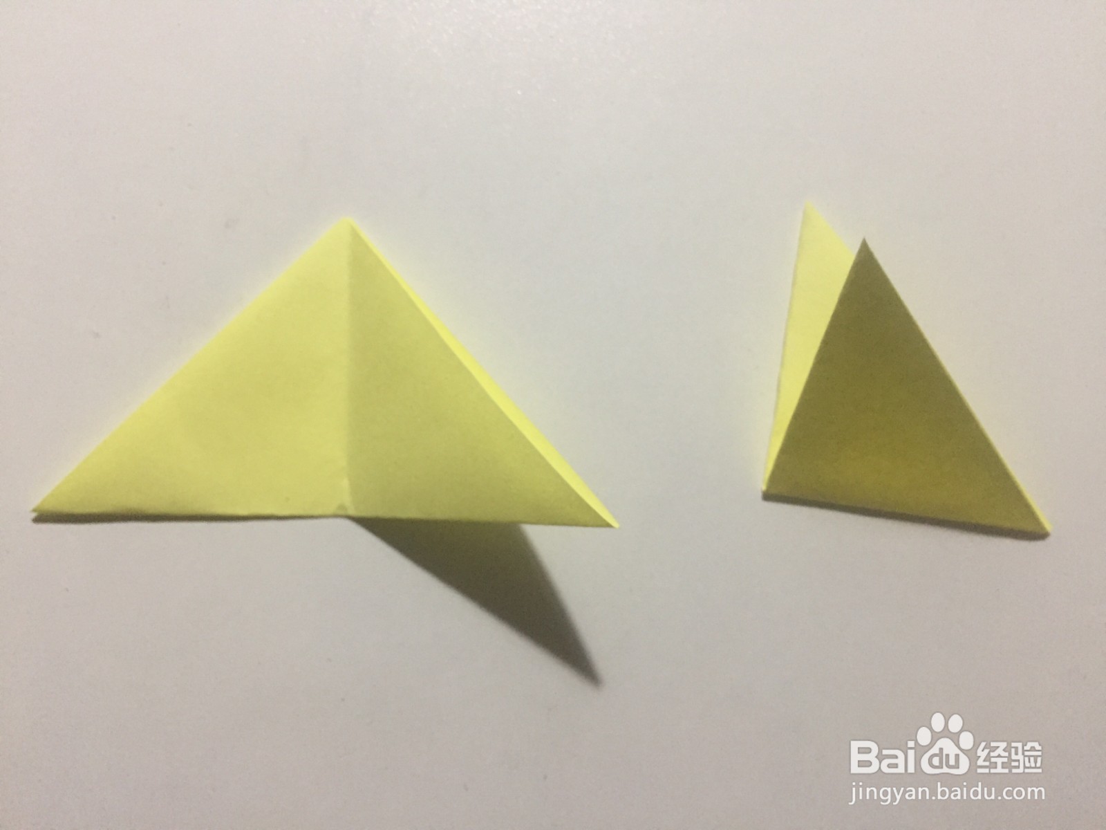 儿童剪纸——如何用彩纸剪正方形纹饰（2）