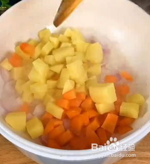 如何自制浓香可口的咖喱鸡排饭