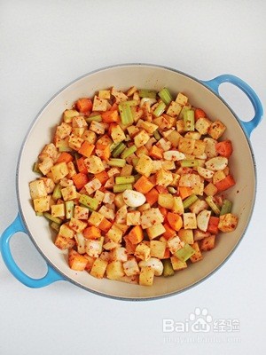 三汁焖锅的做法