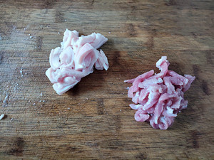 青萝卜炒肉丝的做法