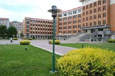 西北师范大学知行学院是公立还是私立