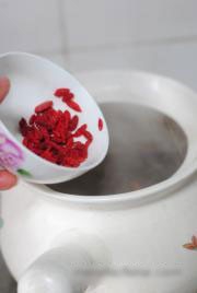 补中益气,健脾益胃:牛尾鲜菌汤煲,制作方法。
