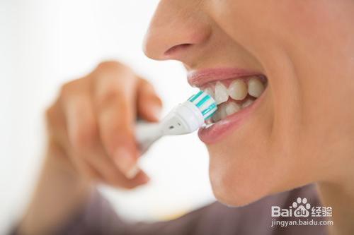 电动牙刷的使用方法 全方位了解电动牙刷