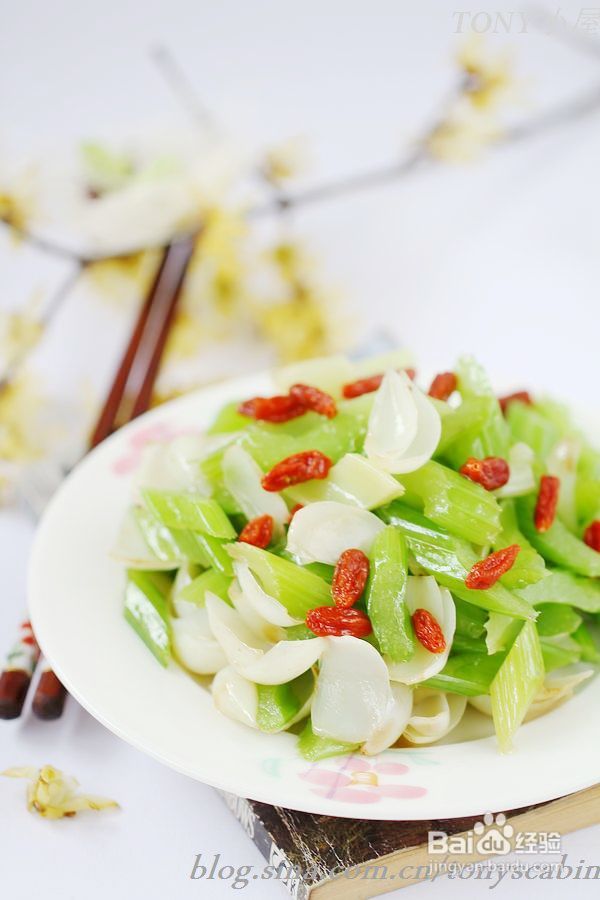 节后综合症试试清脂安神的西芹百合